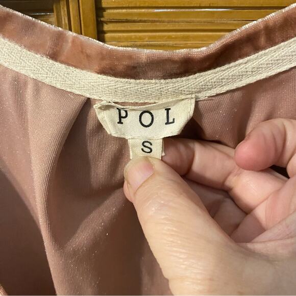 POL Velvet V-Neck Short Sleeve Top Blush pink small romantic whimsical - Picture 3 of 8